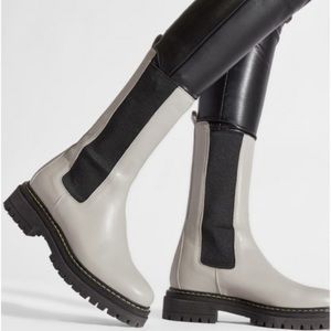 Pinko Gray Natalie Stivale Lug Boots Sz 36 or 6